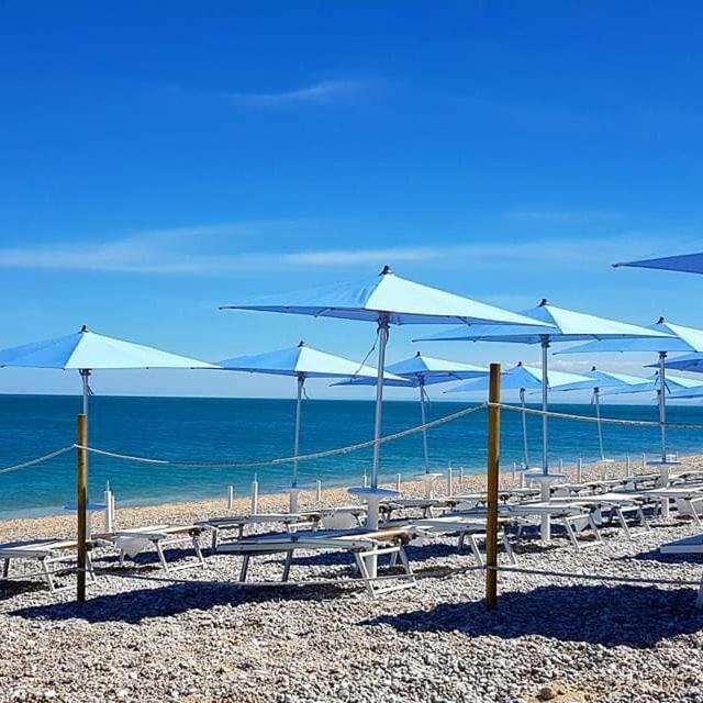 Residence Lido Dei Pini Mattinata Zewnętrze zdjęcie