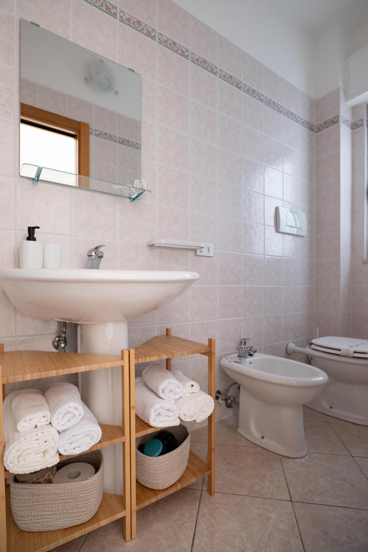 Residence Lido Dei Pini Mattinata Zewnętrze zdjęcie