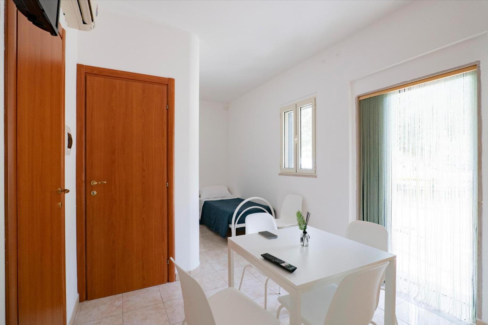 Residence Lido Dei Pini Mattinata Zewnętrze zdjęcie