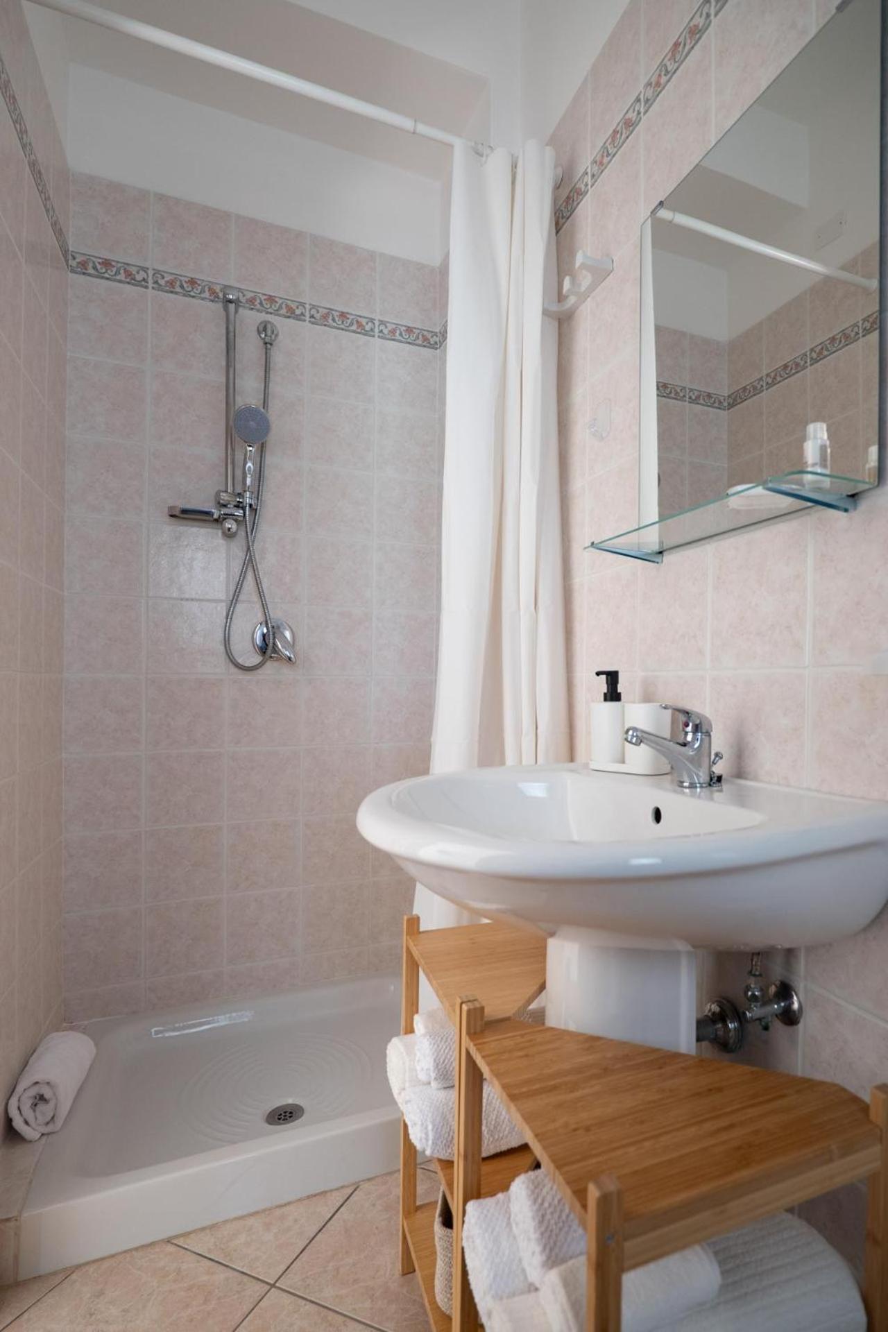 Residence Lido Dei Pini Mattinata Zewnętrze zdjęcie